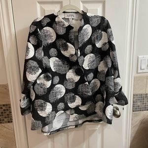 Beautiful Joseph Ribkoff shawl